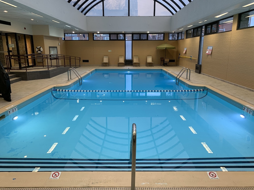 swimming pool spa
