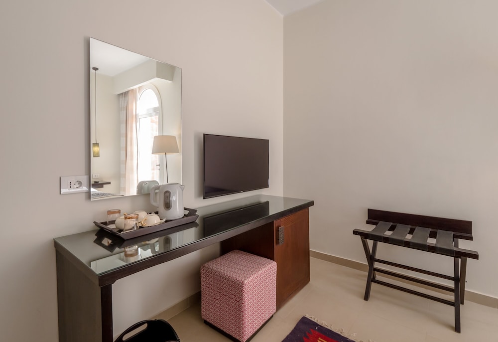 Fort Arabesque Beach Resort 39/50