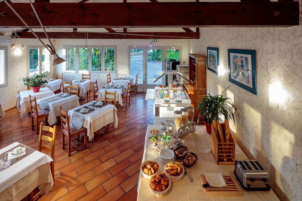restaurant-cafeteria