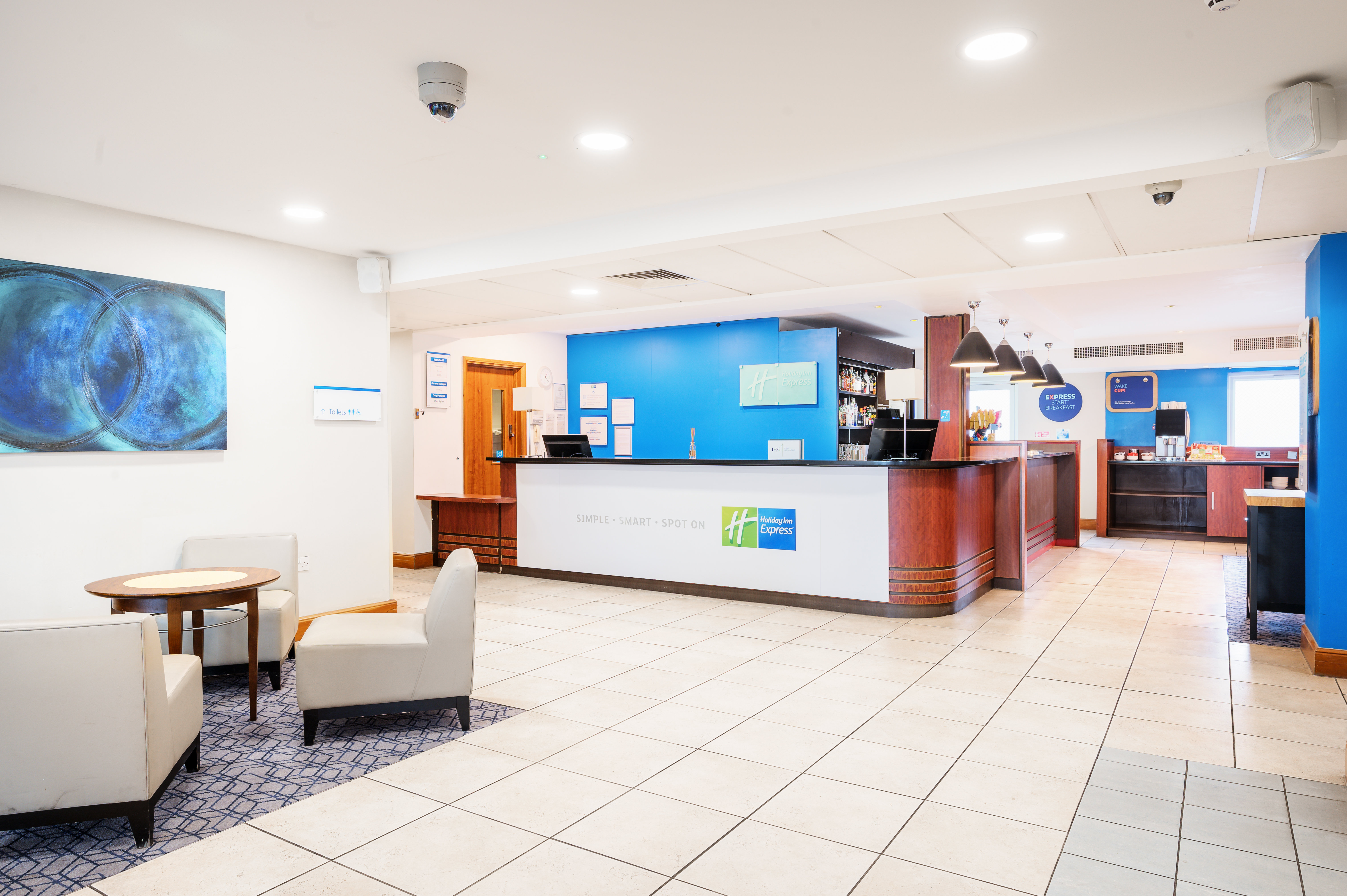 HOLIDAY INN EXPRESS SHREWSBURY 4/40