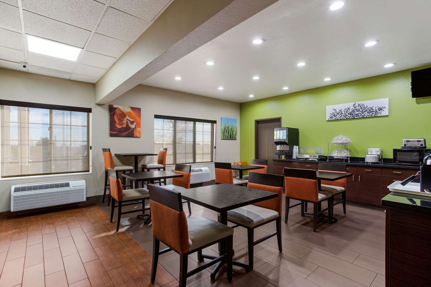 Sleep Inn University 20/24