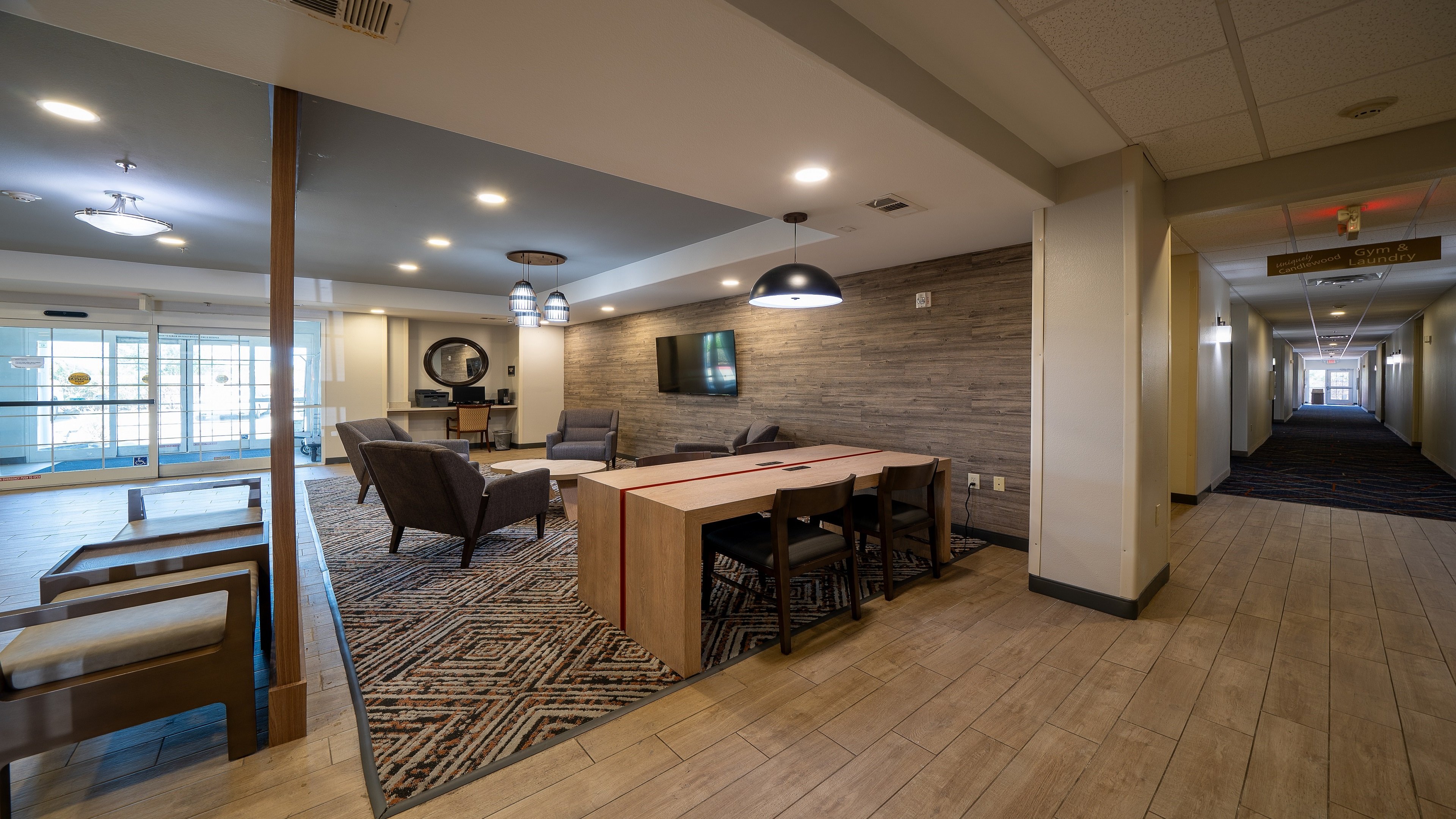 CANDLEWOOD SUITES BAYTOWN 40/58