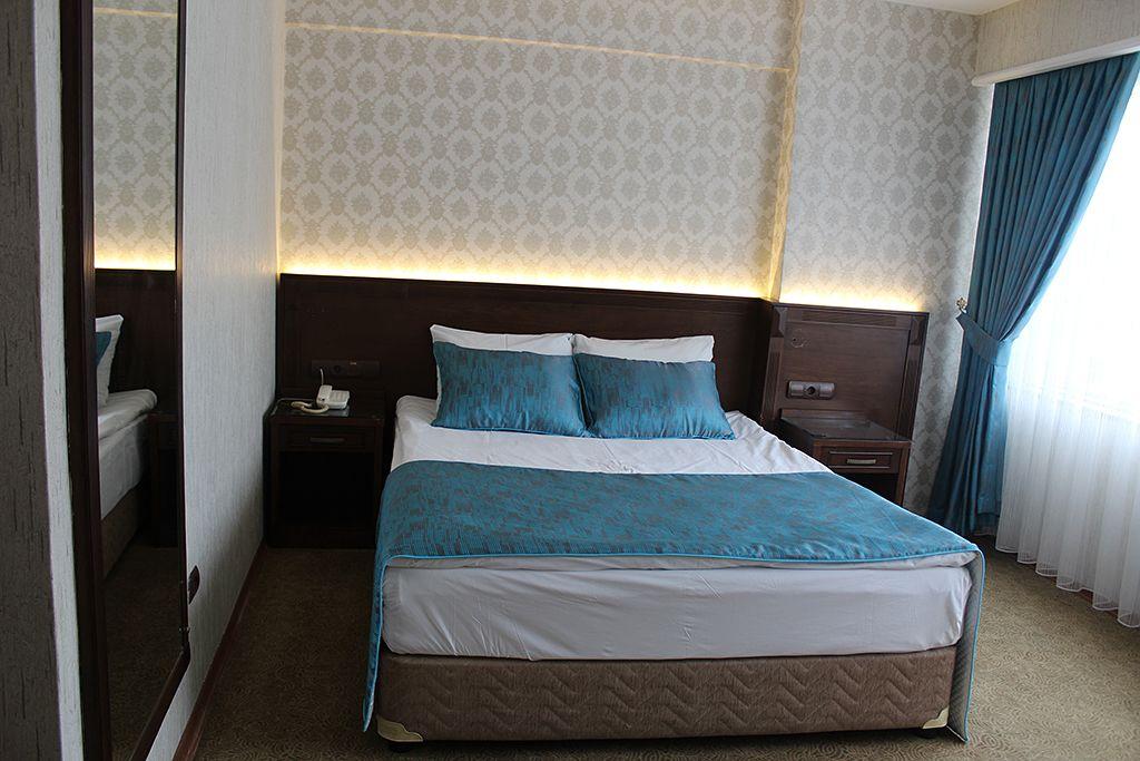 4 Eylul Otel 1/3