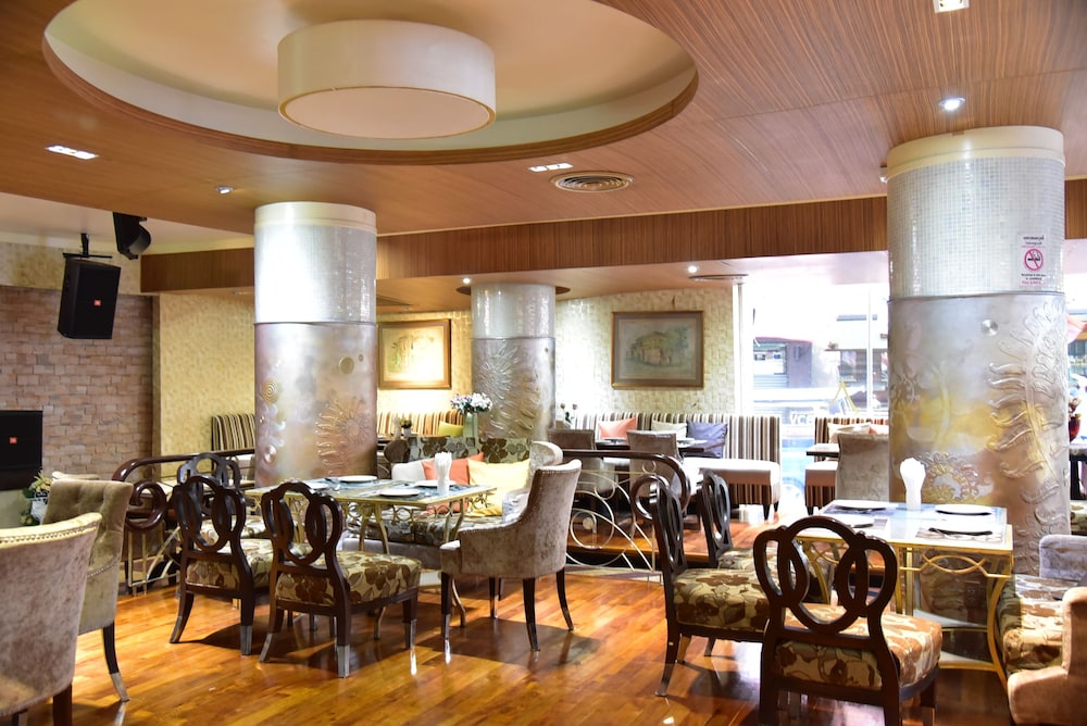 The Regency Hotel Hatyai 41/50