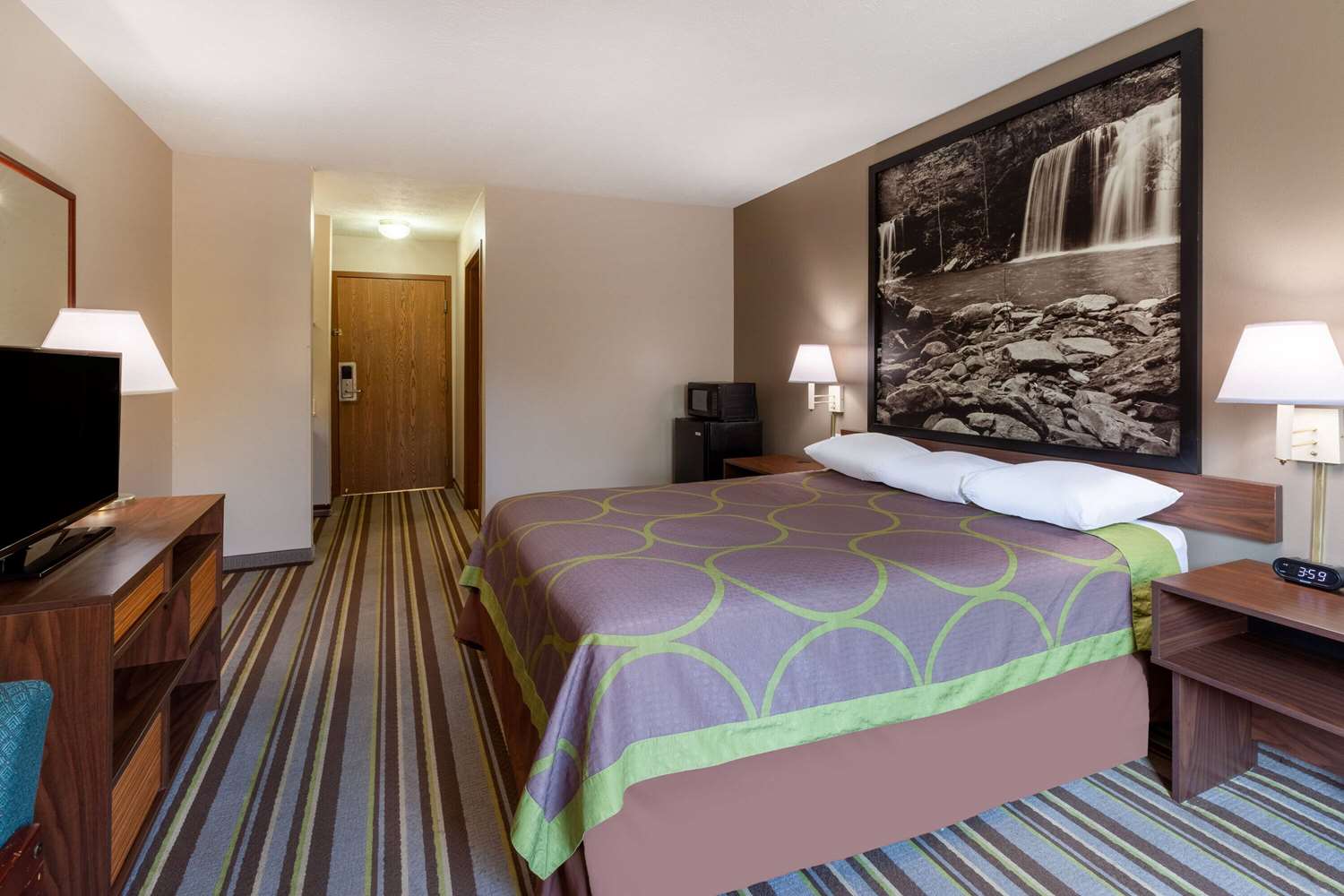 Baymont by Wyndham La Grange KY Southeast 17/37