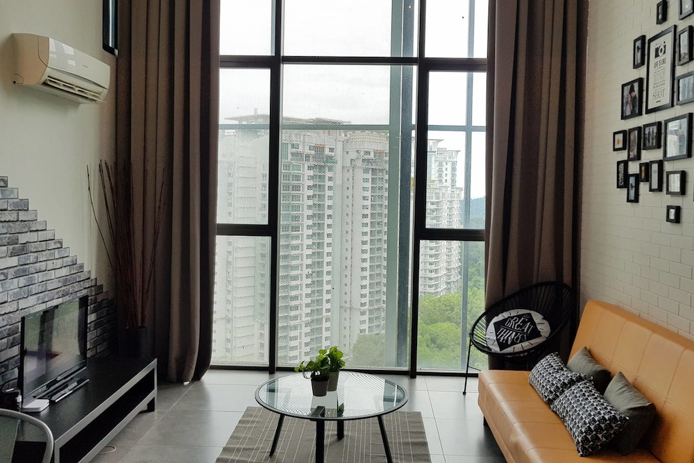 Duplex Loft Empire Damansara 32/42