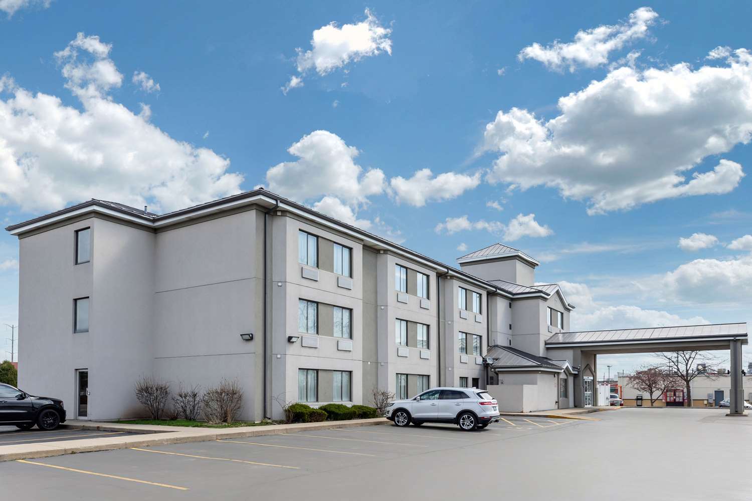 Sleep Inn Near Great Lakes Naval Base 35/38