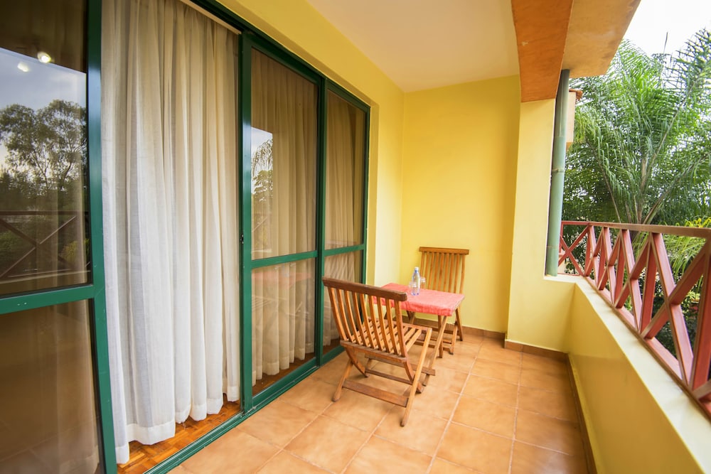 Leon Villas Guest House 23/42