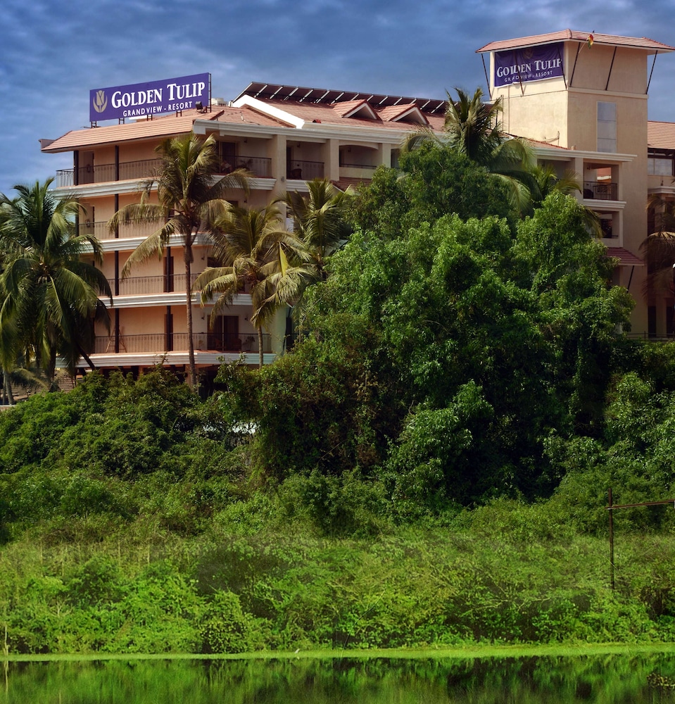 Golden Tulip Candolim Goa 74/77