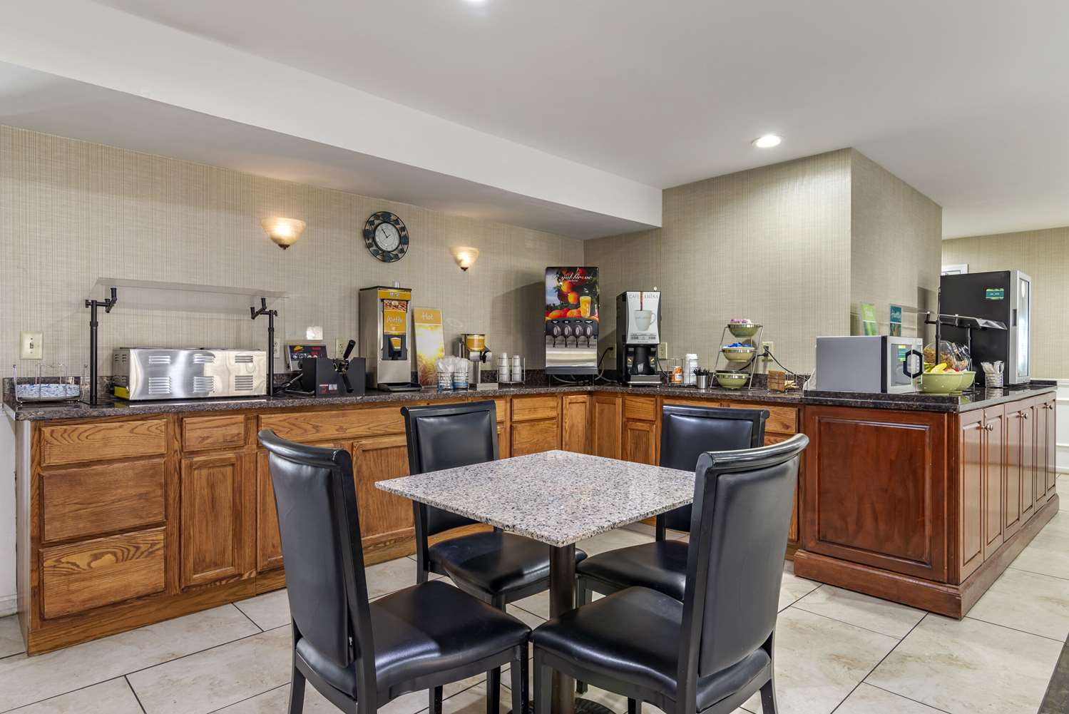 Quality Inn Conyers I-20 24/31