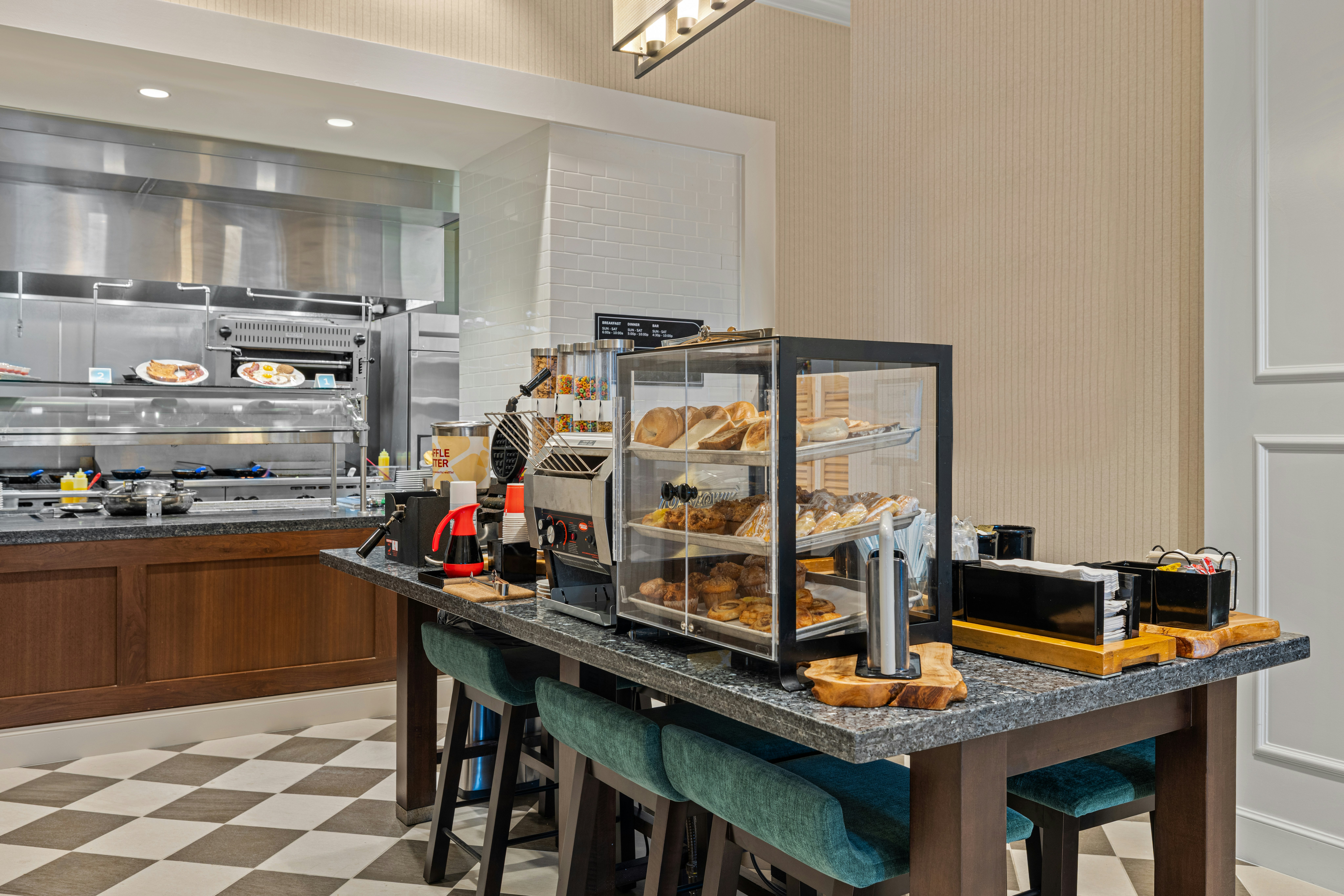HILTON GARDEN INN NASHVILLE BRENTWOOD 48/75