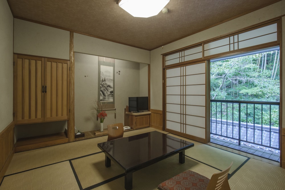 Kurokawa Onsen Okunoyu 30/50