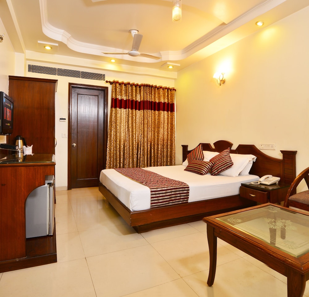 Hotel Shipra International 11/29