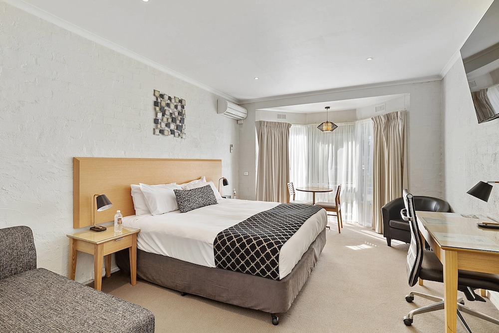 غرفة سوبيريور بسرير كينج، Comfort Inn Coach & Bushmans 4/10