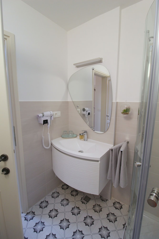 Noemi's Rooms - Adults Only 24/62