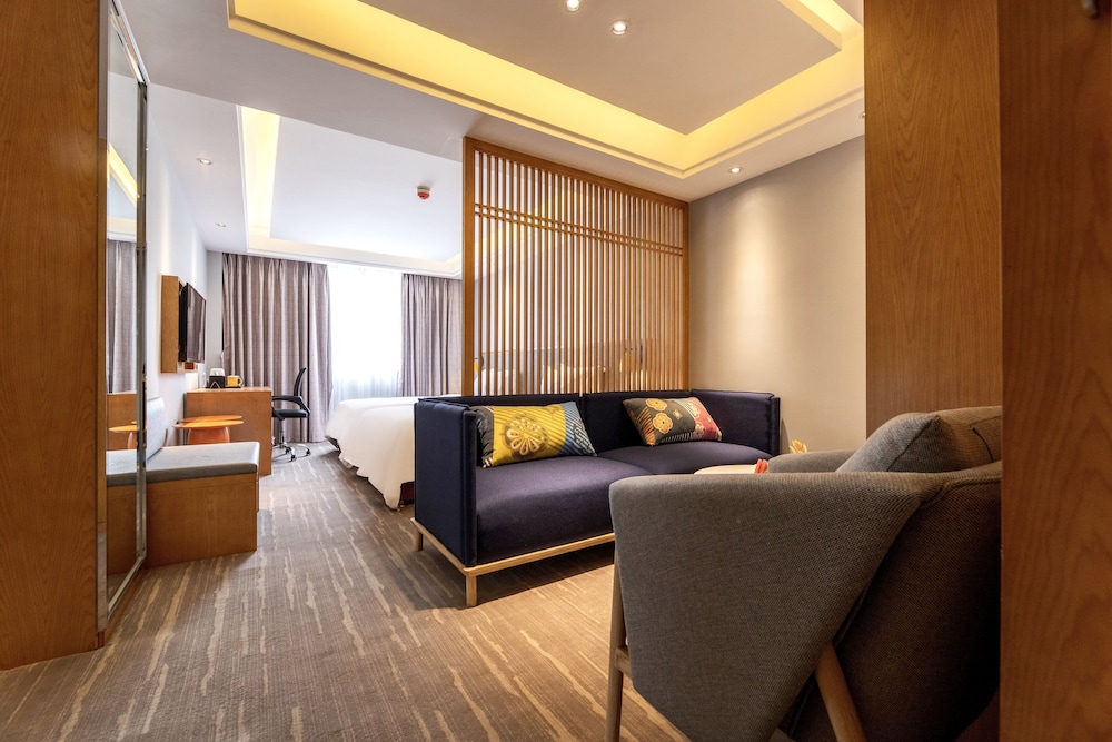 Holiday Inn Express Daocheng Yading 41/67