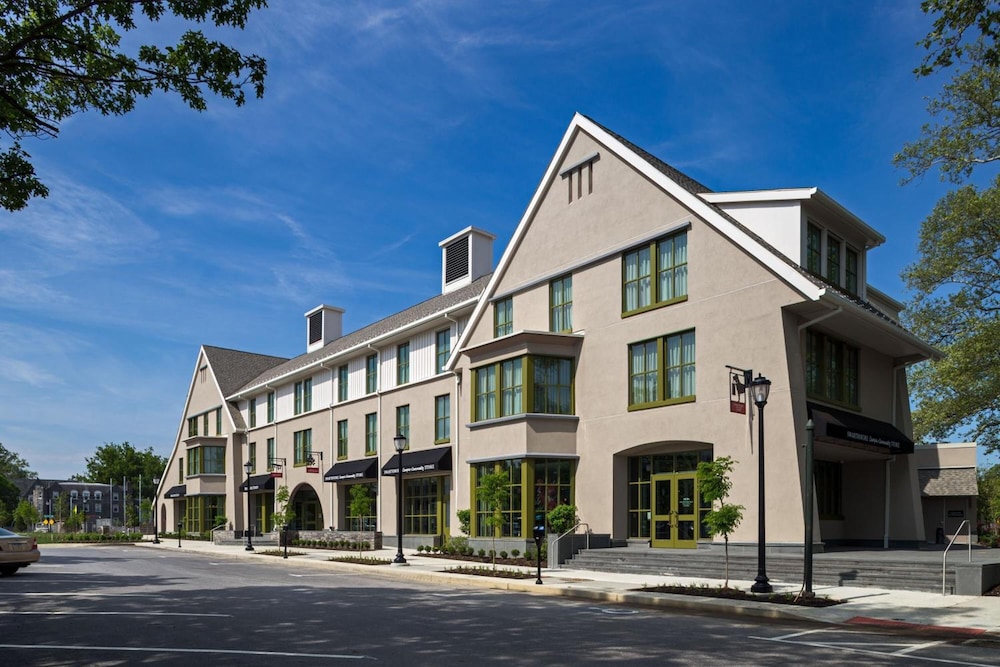 The Inn at Swarthmore 43/44