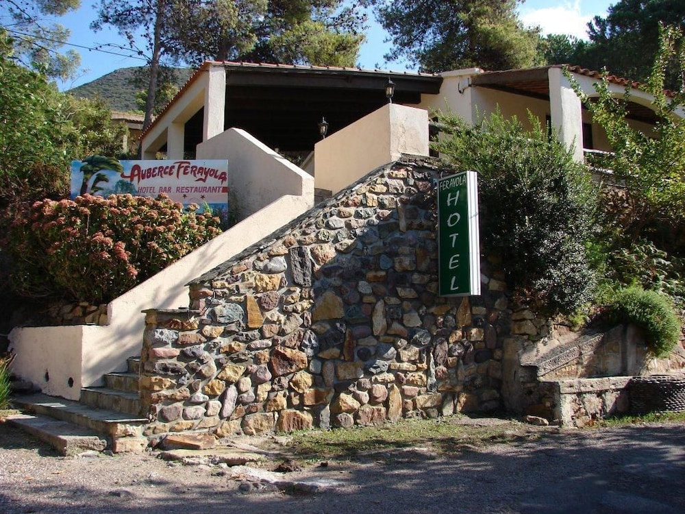 Auberge Ferayola 3/49