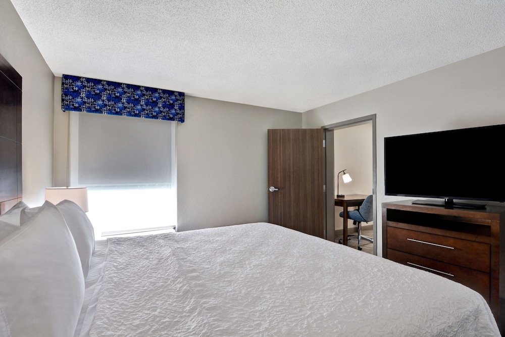 Hampton Inn Greenwood, SC 19/35