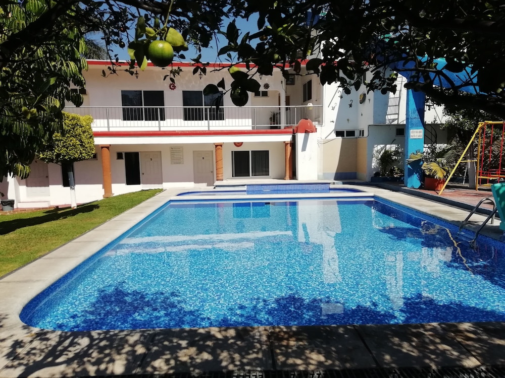 HOTEL QUINTA PARAISO COCOYOC 2/31