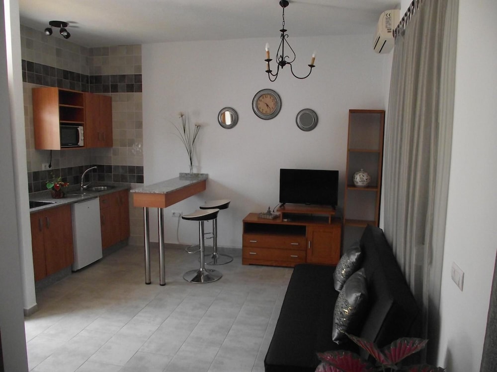 Hostal El Canario 20/36