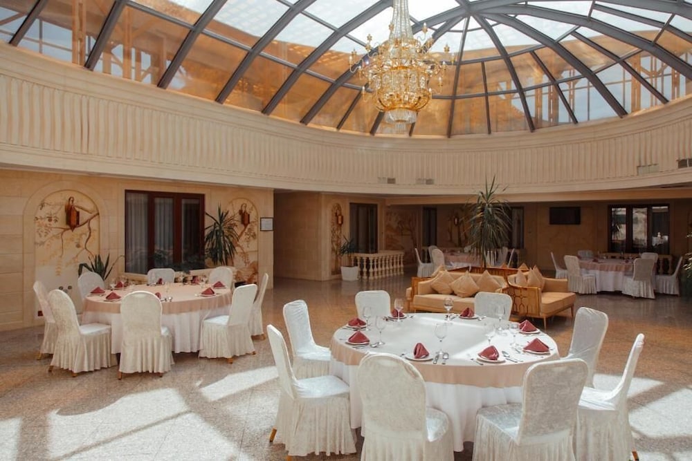 Jannat Resort Osh 40/56