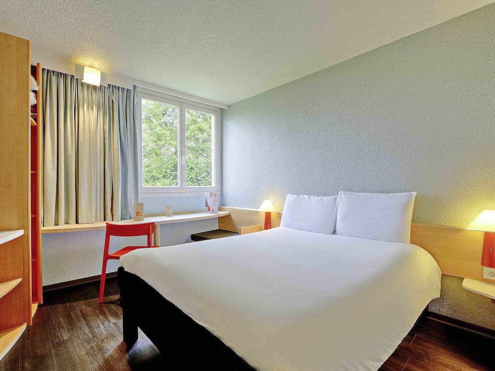 Ibis Poitiers Beaulieu 17/59