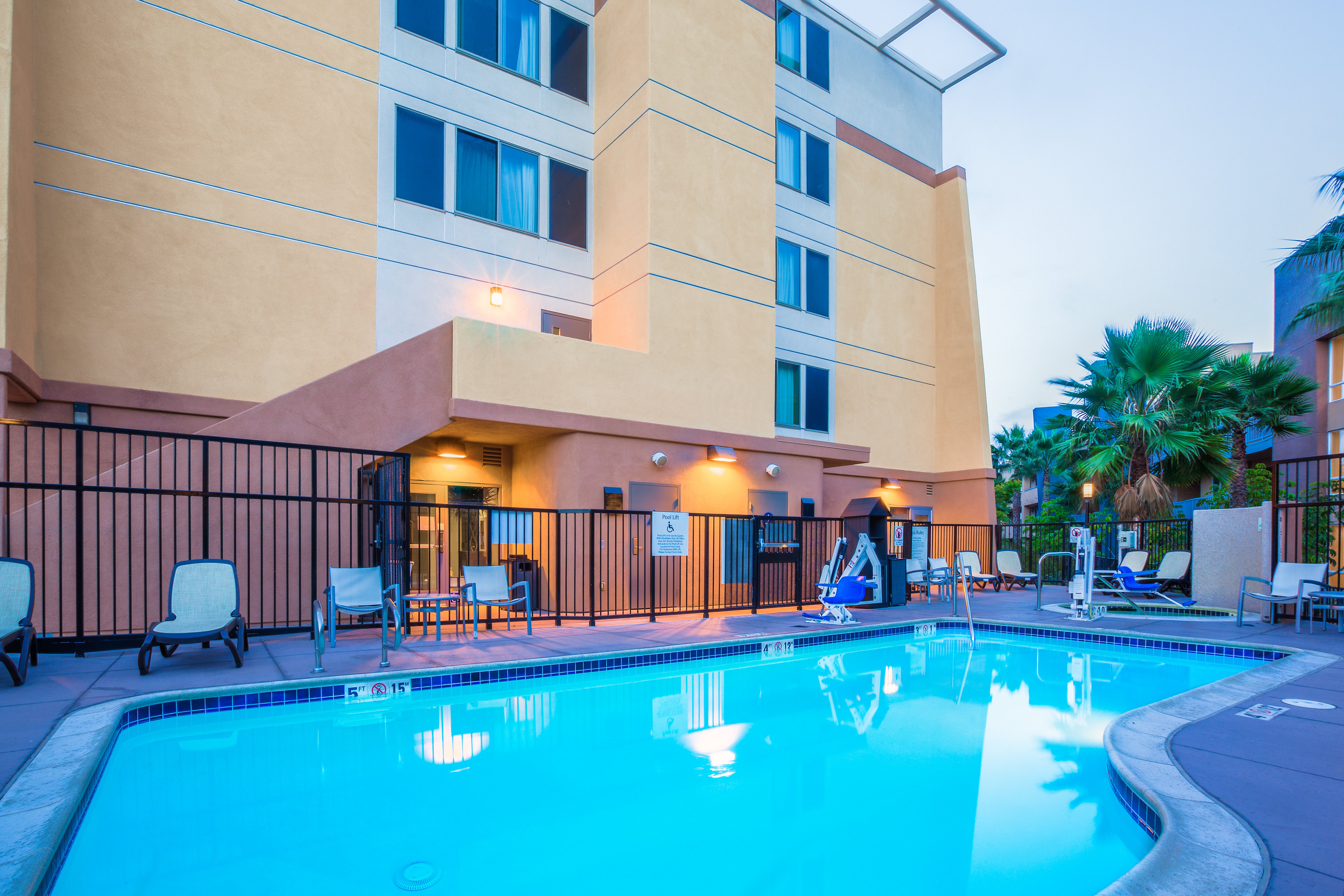 Holiday Inn Oceanside Camp Pendleton Area 12/41