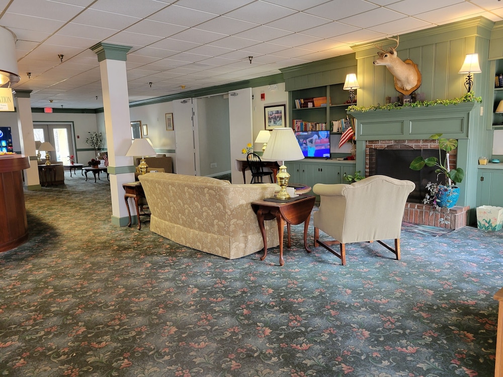 Surrey Inn Hotel 50/61