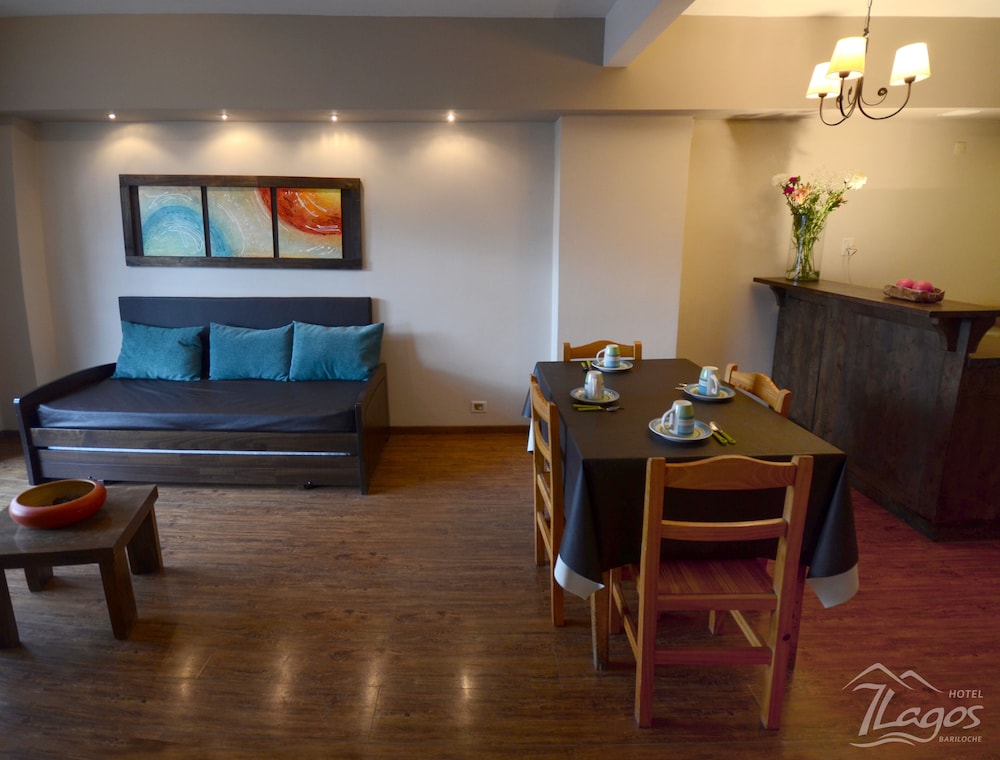 Hotel 7 Lagos 37/49