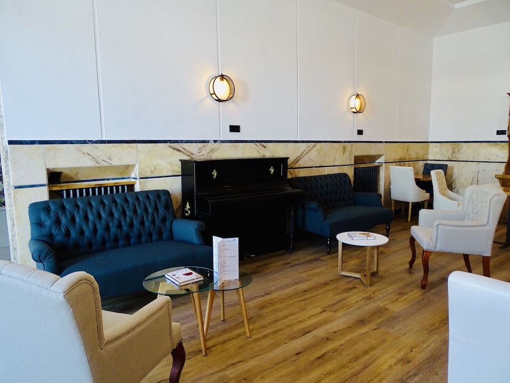 Poveira Hotel 18/24