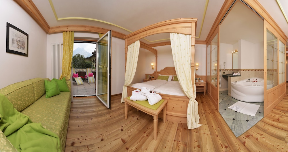 Andreas Hotel 28/50