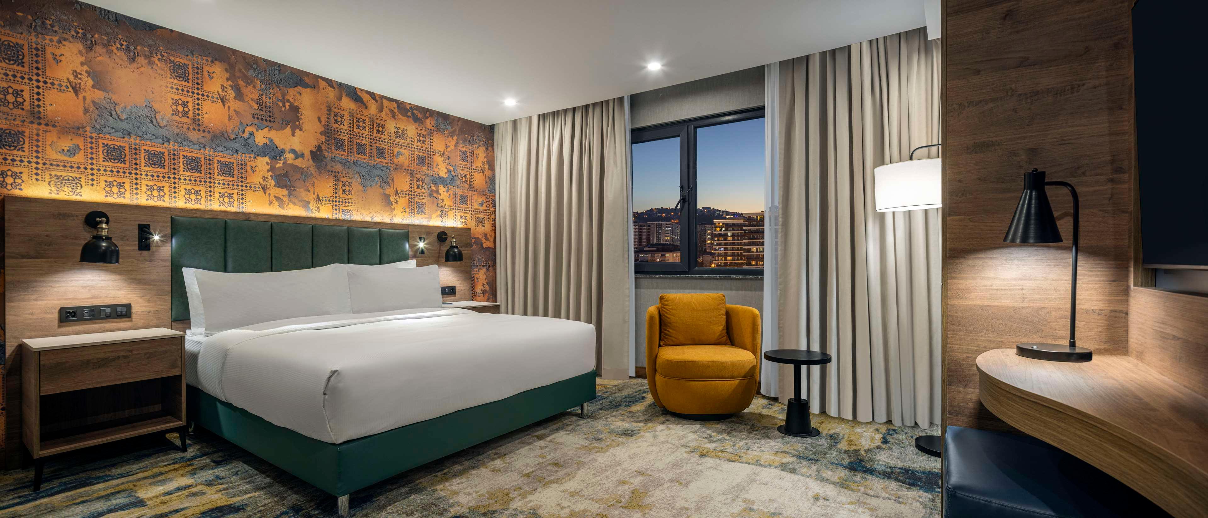1 Bedroom, Suite, City View