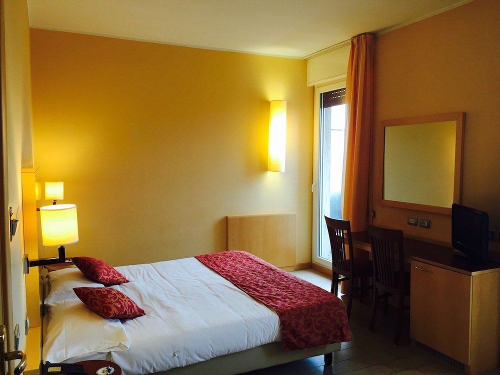 Scarlatti Hotel Milano 21/50