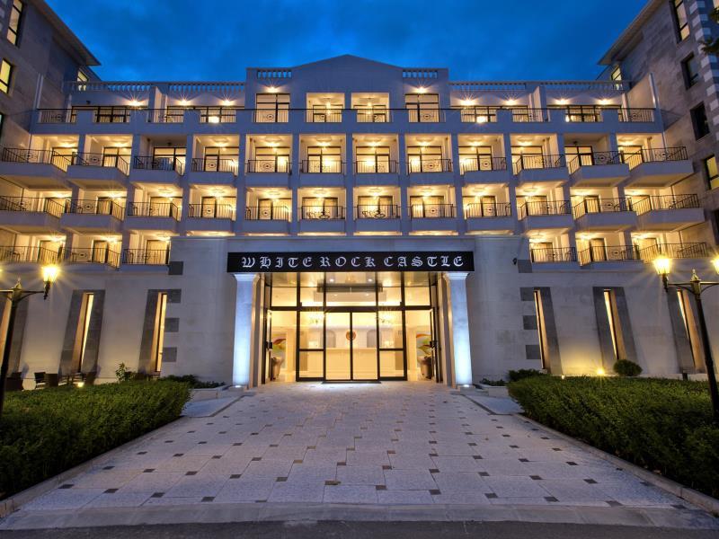 White Rock Castle Suite Hotel & Spa in BALCHIK