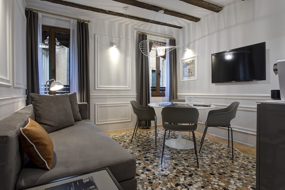 San Marco Suite 755 35/50