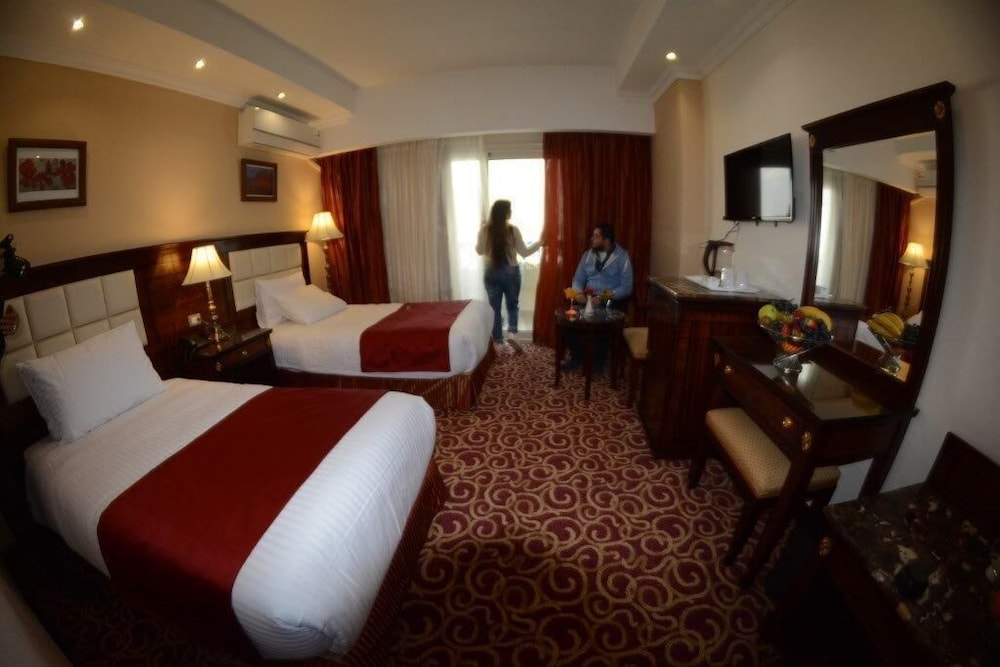 Guard Hotel 13/50