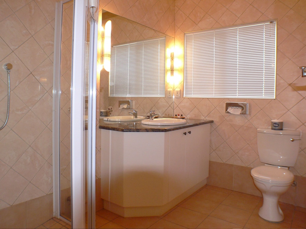 Hajos Lodge and Tours 50/50
