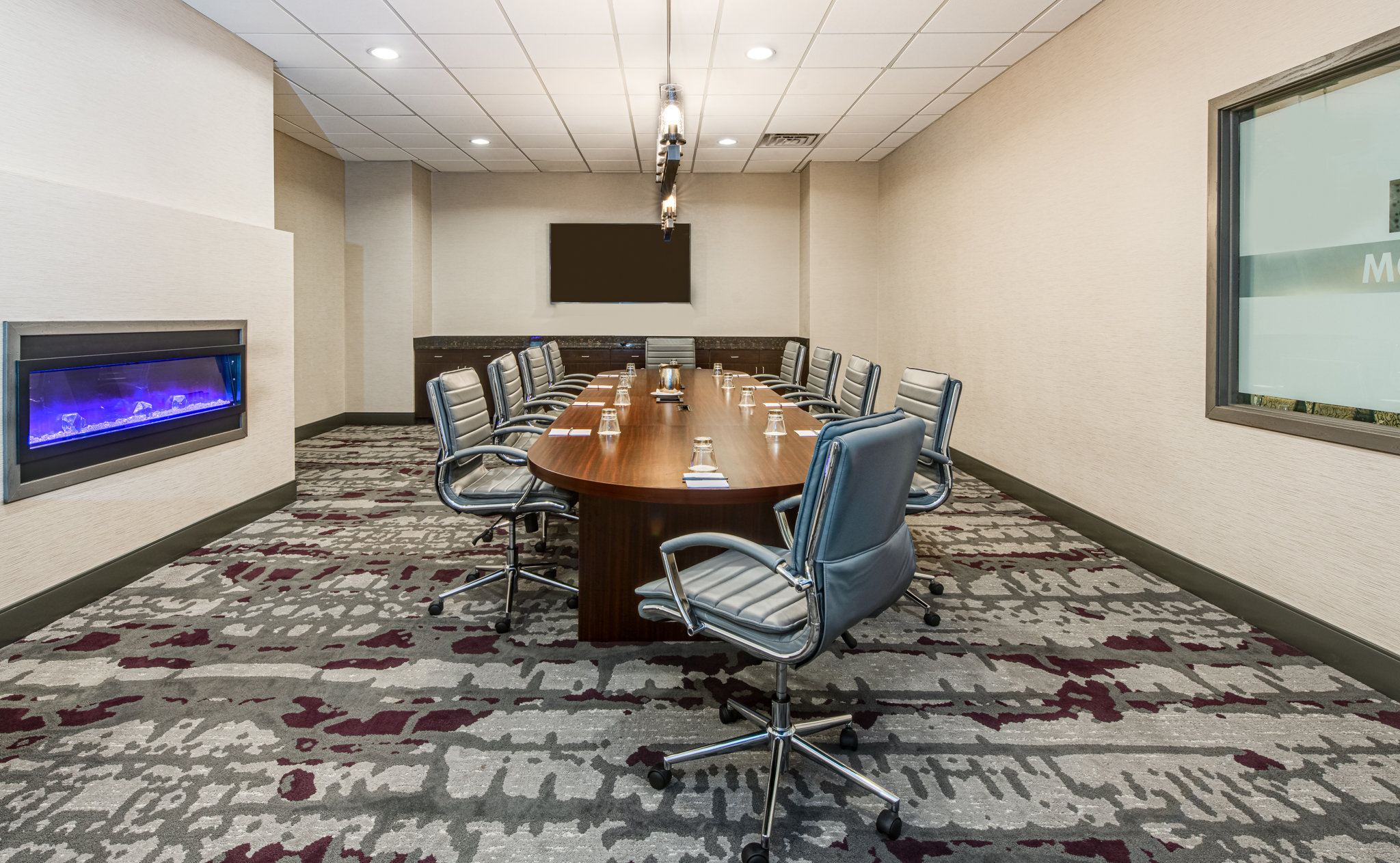 CROWNE PLAZA MILWAUKEE AIRPORT 59/81
