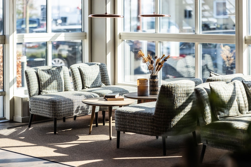 Pier 5 Hotel 46/64