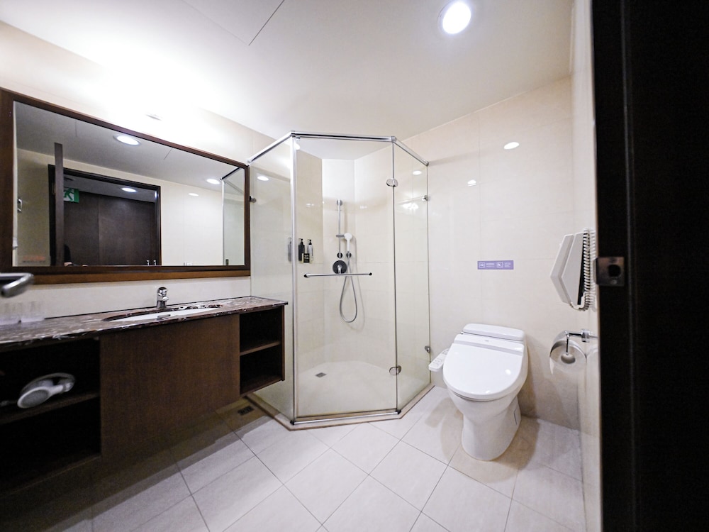CHECK inn Taipei Neihu 66/71
