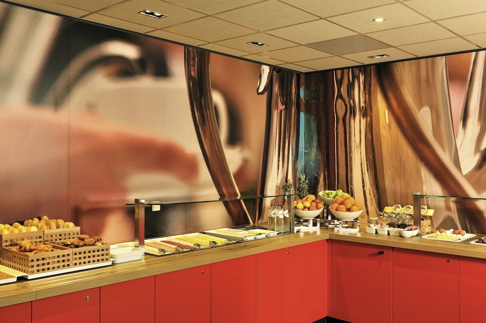 Ibis Rotterdam City Centre 49/64