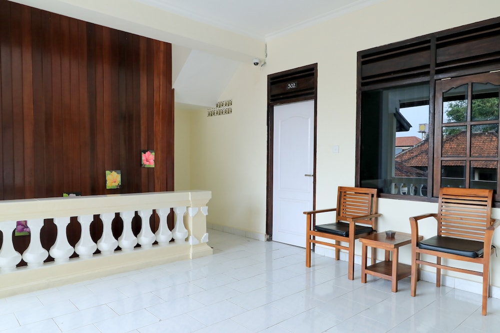 City Garden Bali Dwipa Hotel 66/76