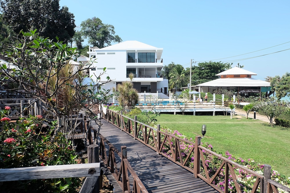 Samed Cliff Resort 59/68