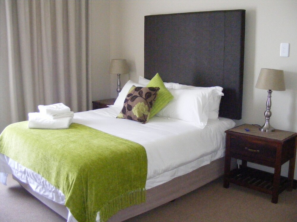Karoo Sun Boutique Guest House 11/46