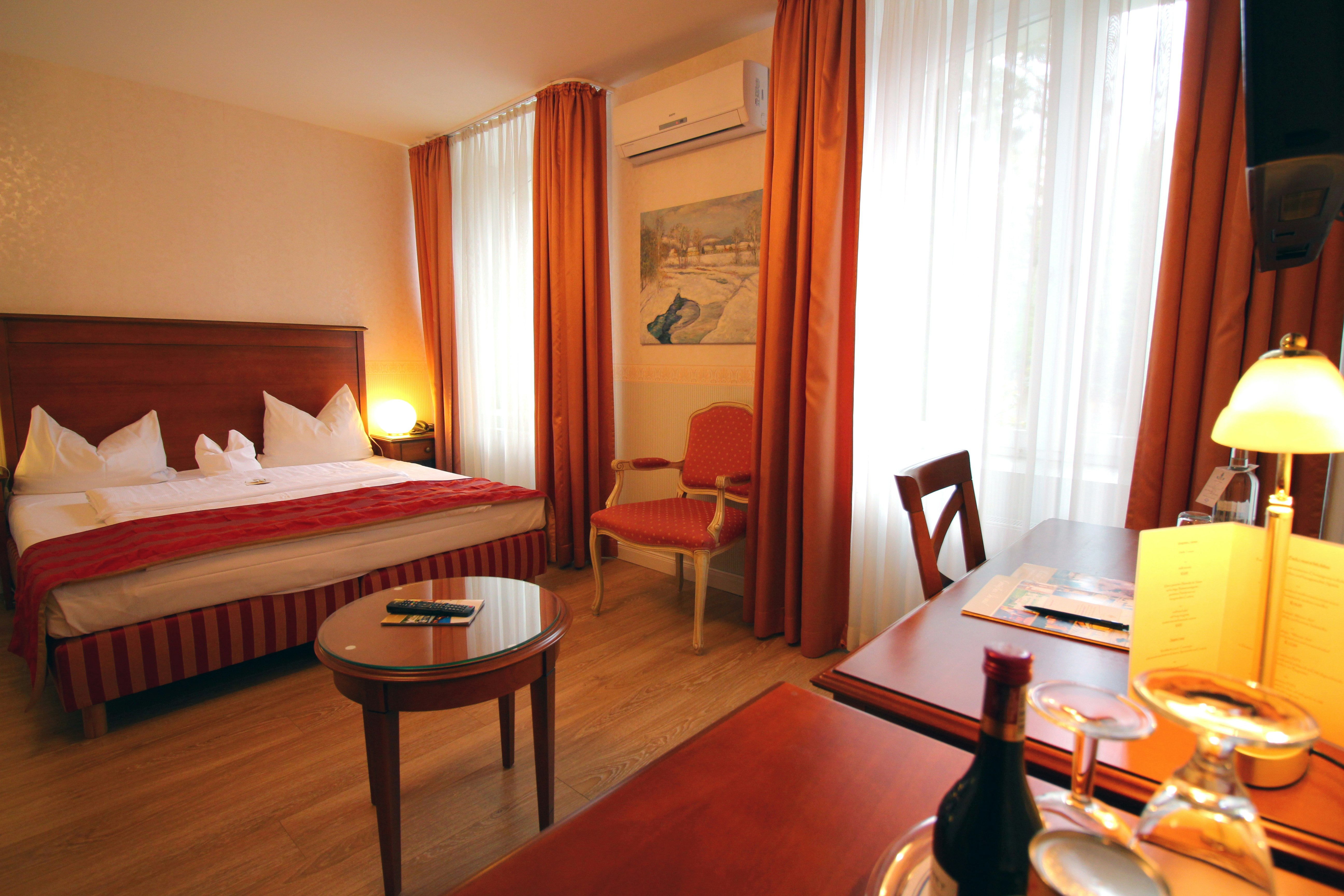 Hotel Am Muhlenteich Schwelm 4/14