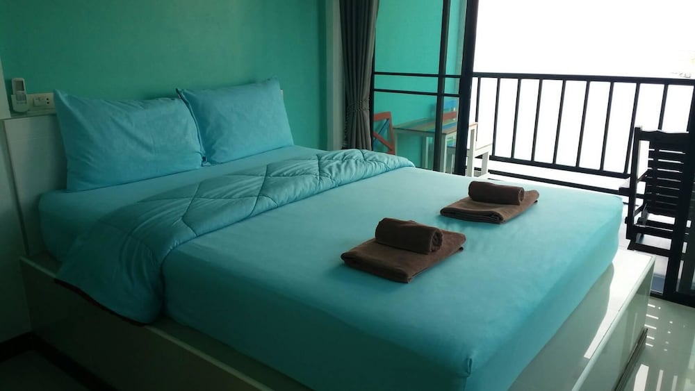 Ocean View Resort - Koh Sichang 30/50
