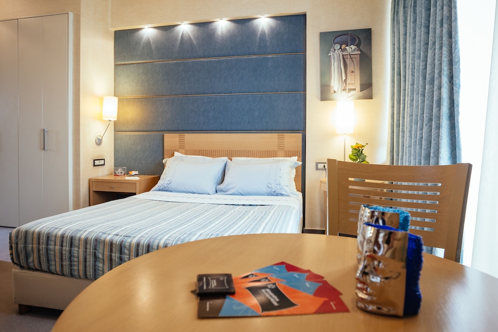 ALEXANDROS BOUTIQUE HOTEL 17/70