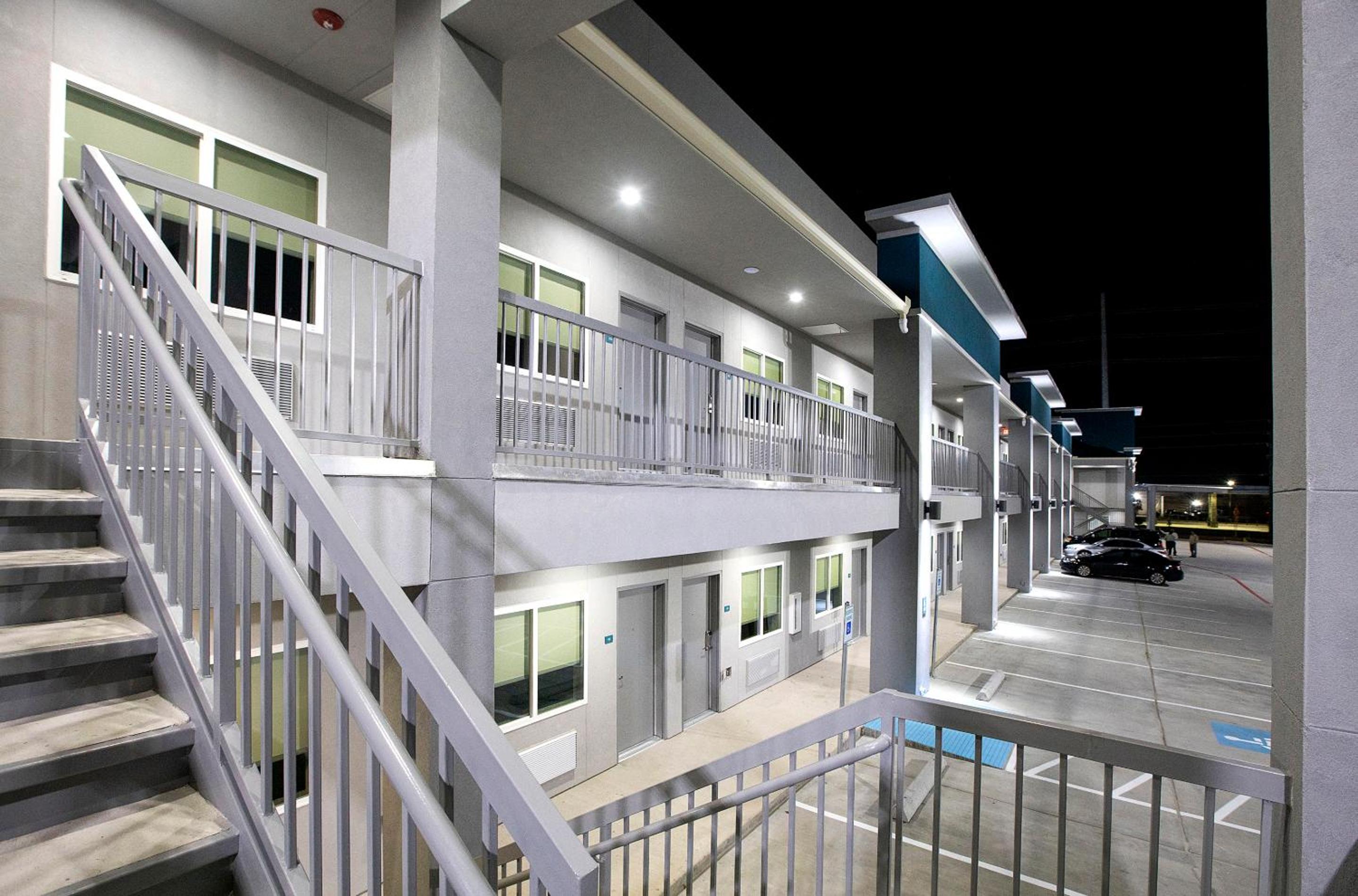 Express Inn Rosenberg 9/29