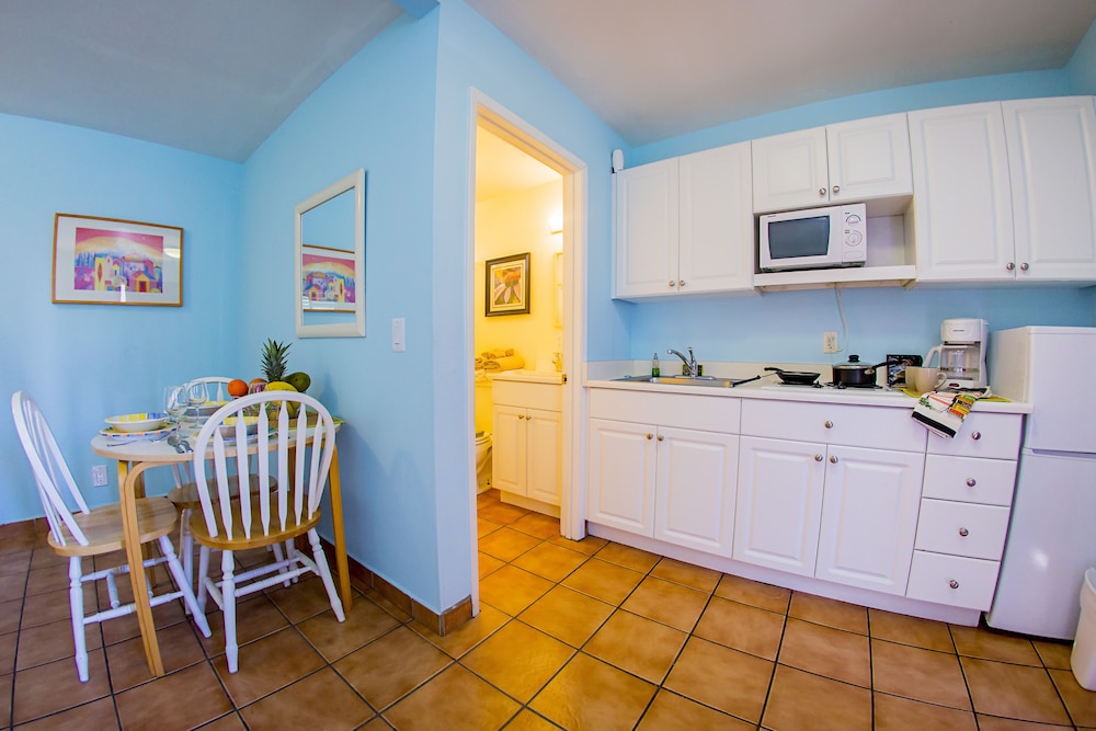 Leucadia Beach Inn 43/52